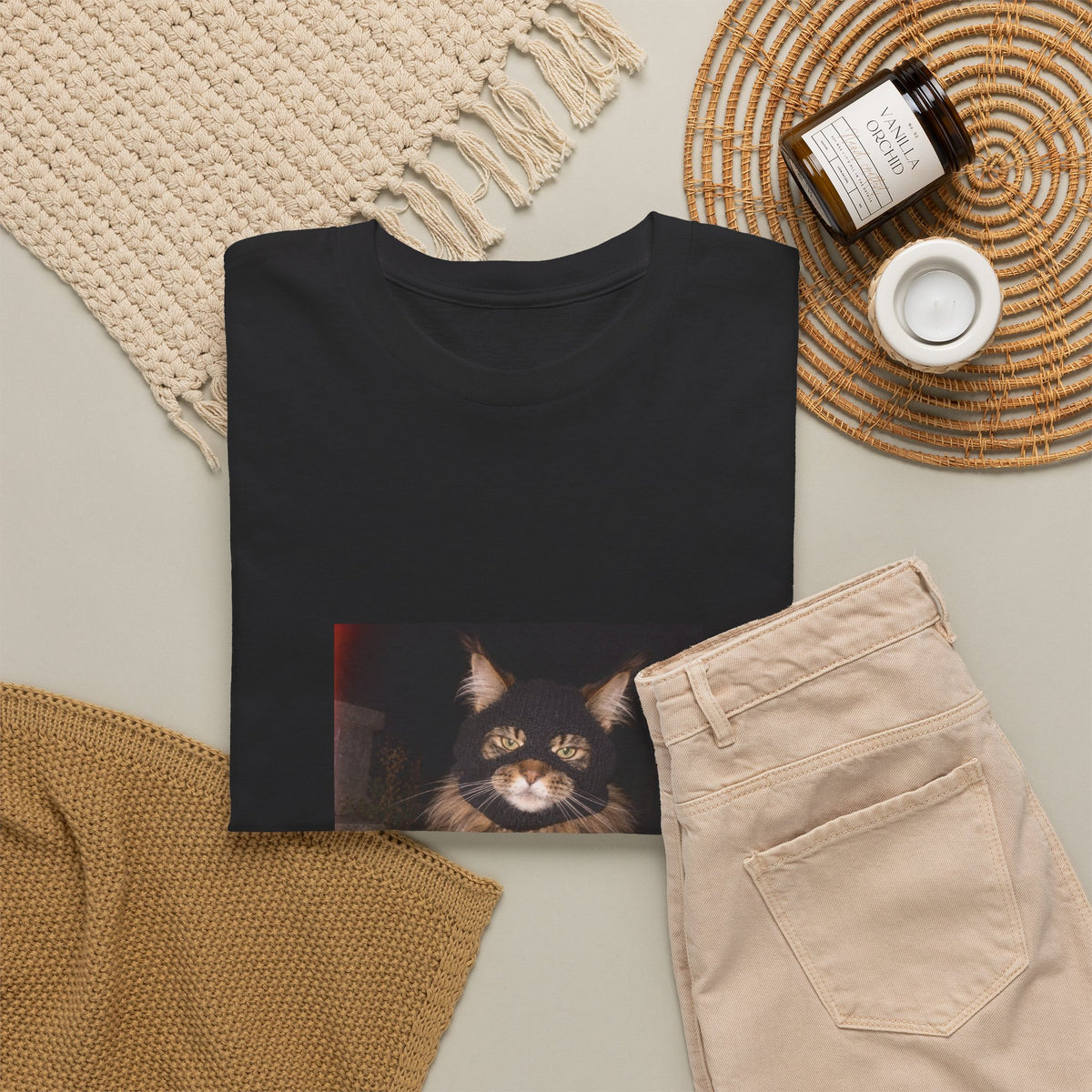 Cat Photo T‑Shirt — Cozy Fluffy Cat Portrait Tee